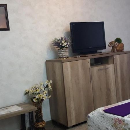 Apartment On Kamyanetskaya Street Khmelʼnytsʼkyy Kültér fotó