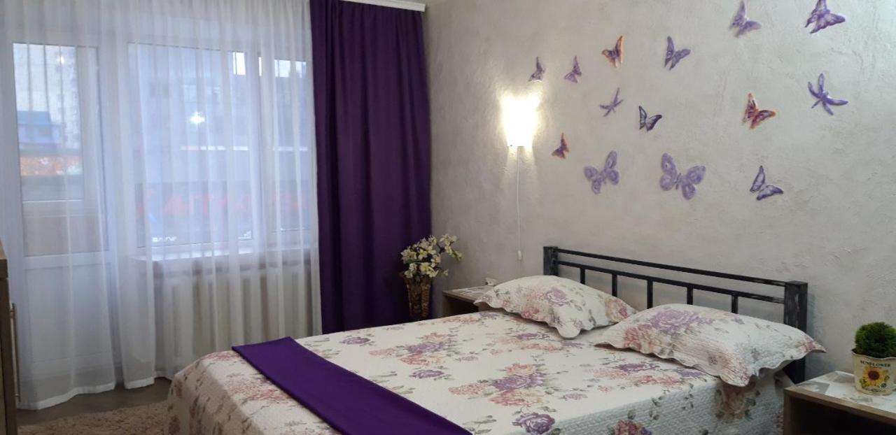 Apartment On Kamyanetskaya Street Khmelʼnytsʼkyy Kültér fotó